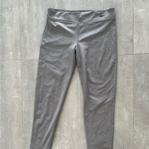 Nike capri leggings